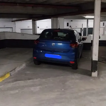 Apartment Cozy 2-bedroom With Stunning Sea View T77